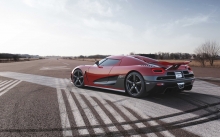 - Koenigsegg Agera    